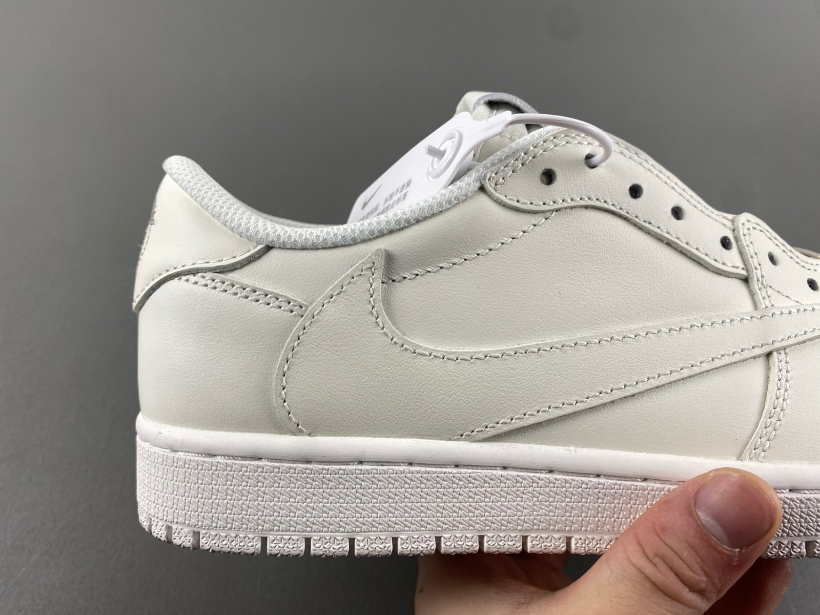 Travis Scott x Air Jordan 1 Low OG1228-111