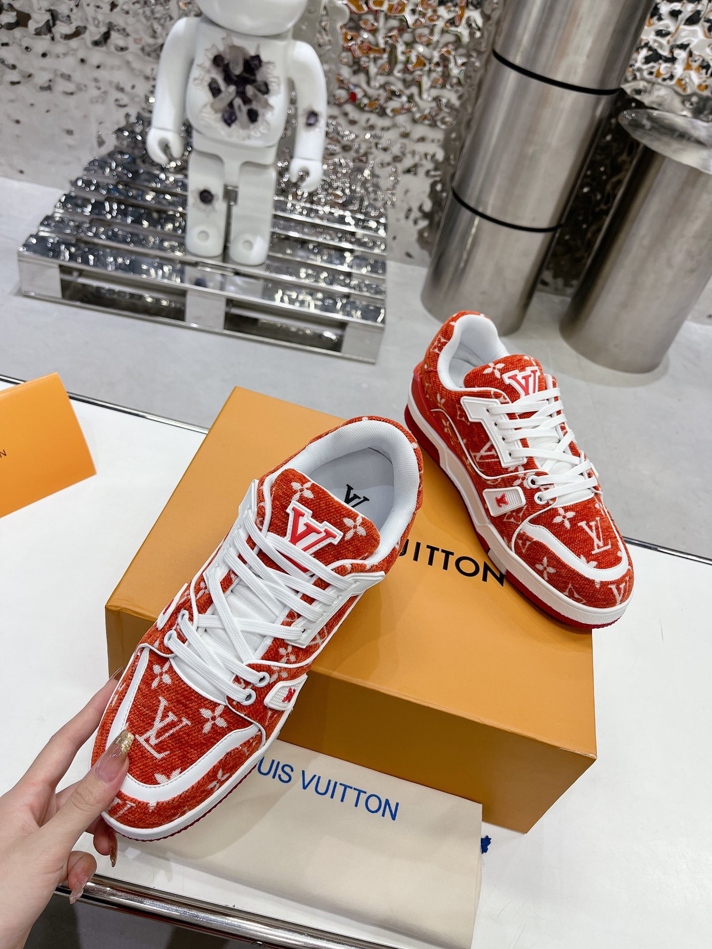 LVT SNEAKERS