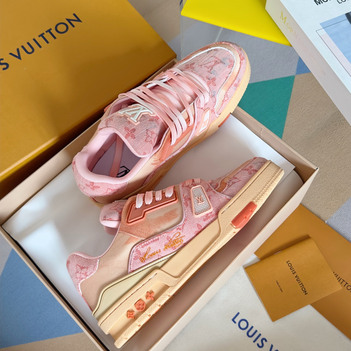 LVT SNEAKERS