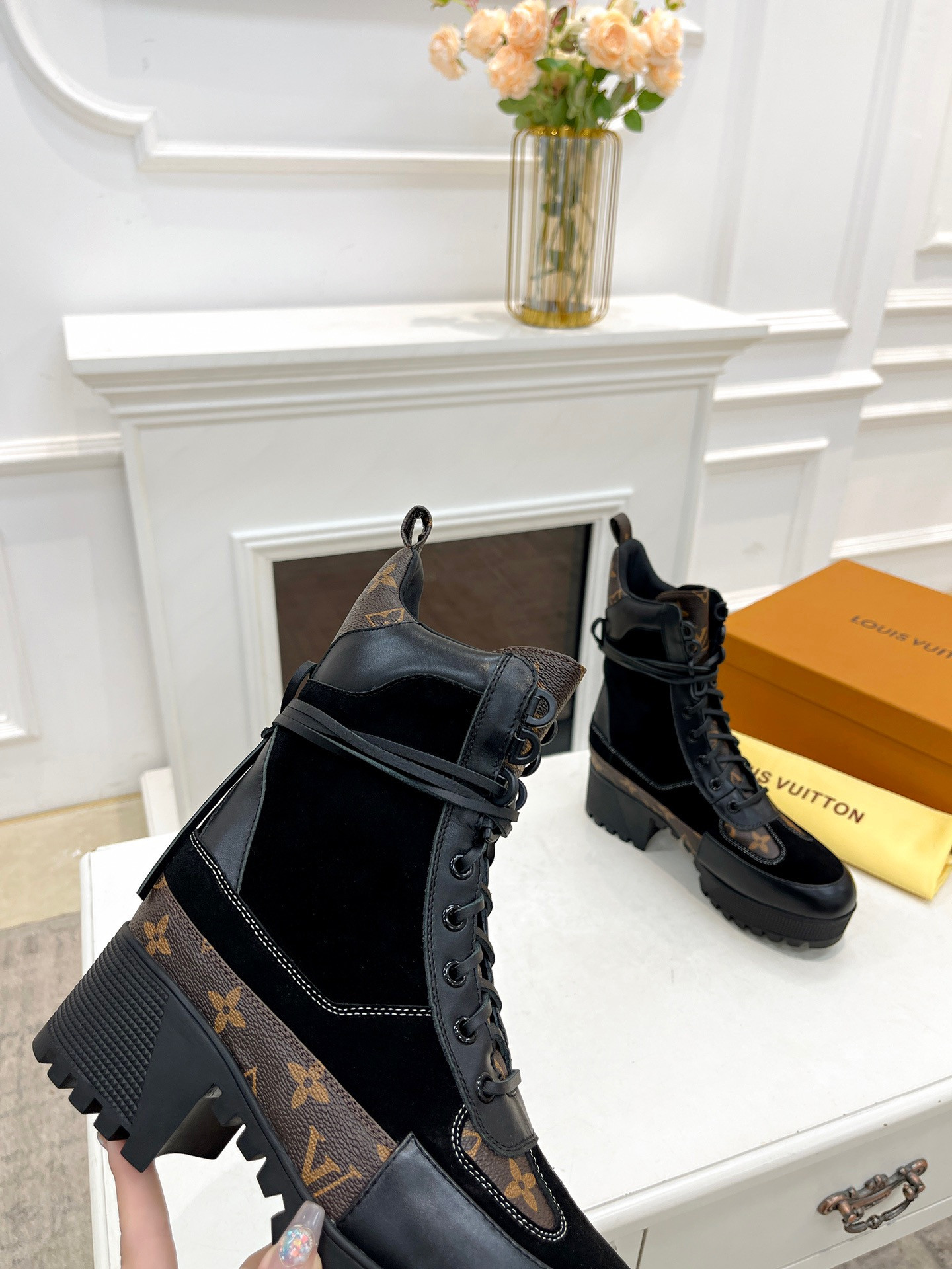 LVT BOOTS