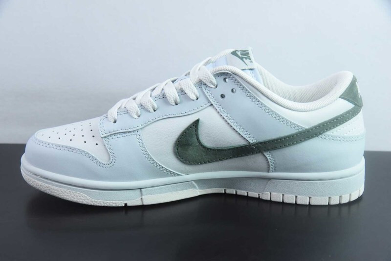 Nike Dunk Low Light Silver Juniper Green IM3371-030