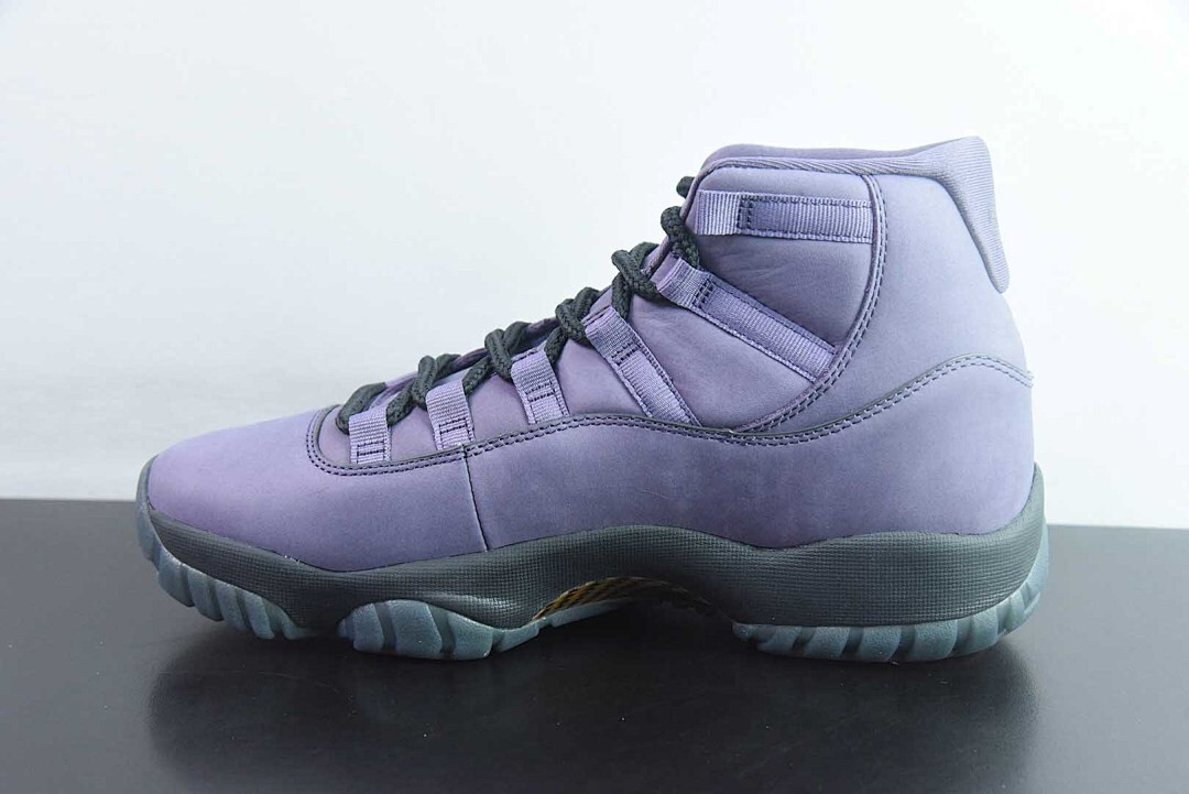 Air Jordan 11
