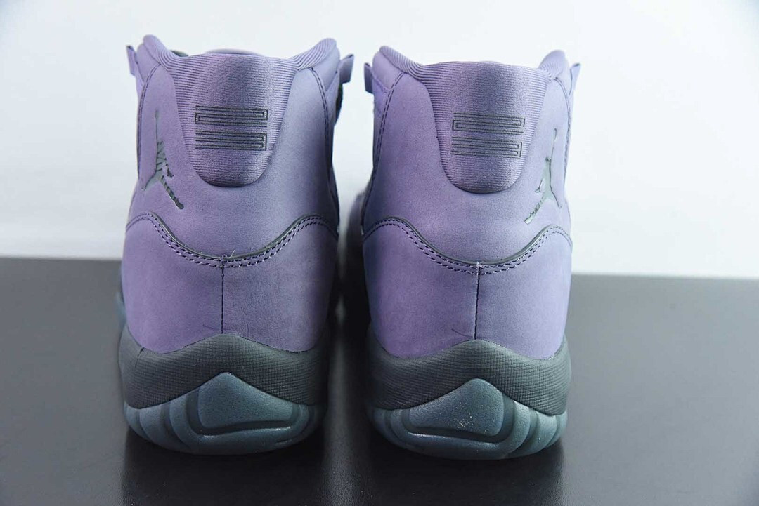Air Jordan 11