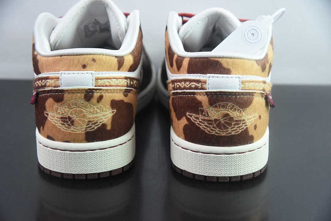 Air Jordan 1 Low SE 