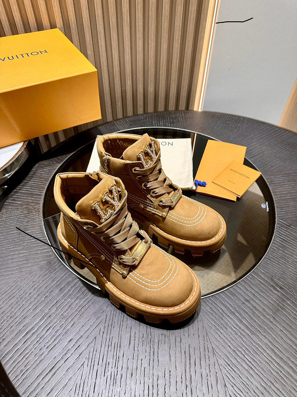 LVT BOOTS