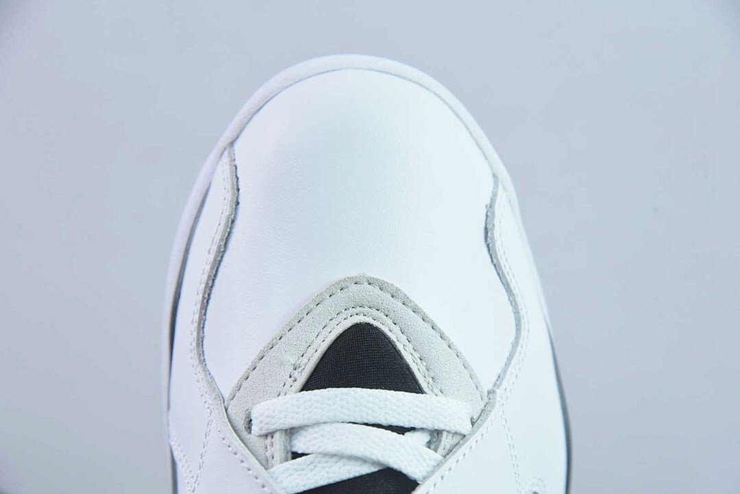 Air Jordan 8 
