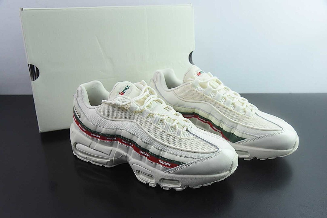 Nike x Undefeated Air Max 95 
