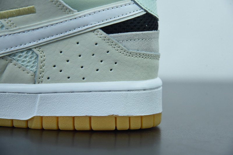 nike dunk low scrap